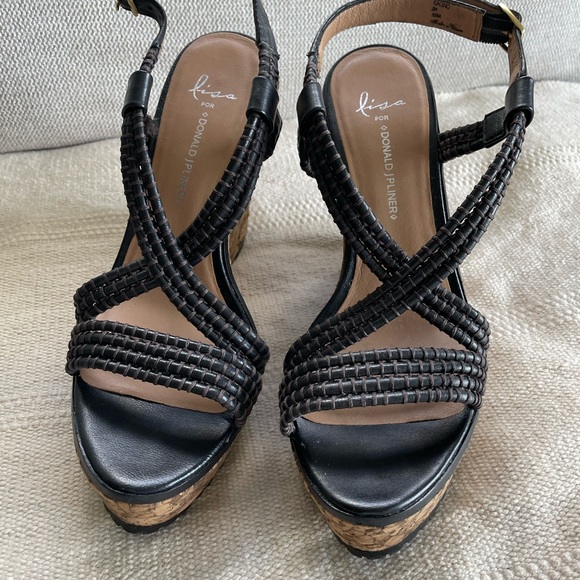 Donald J Pliner.  Like new.  Excellent condition.  Only worn once. - Picture 2 of 5